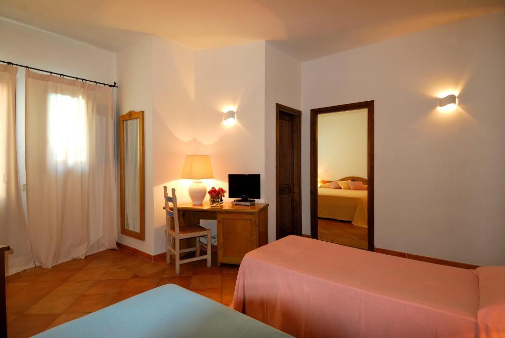 Boutique Hotel Sant'Andrea & Relais San Pantaleo Kamer foto