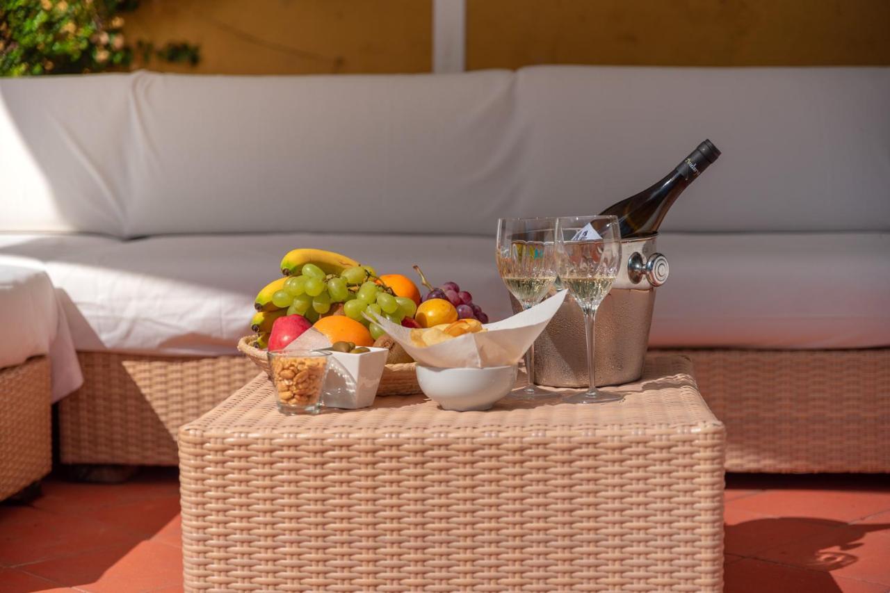 Boutique Hotel Sant'Andrea & Relais San Pantaleo Buitenkant foto