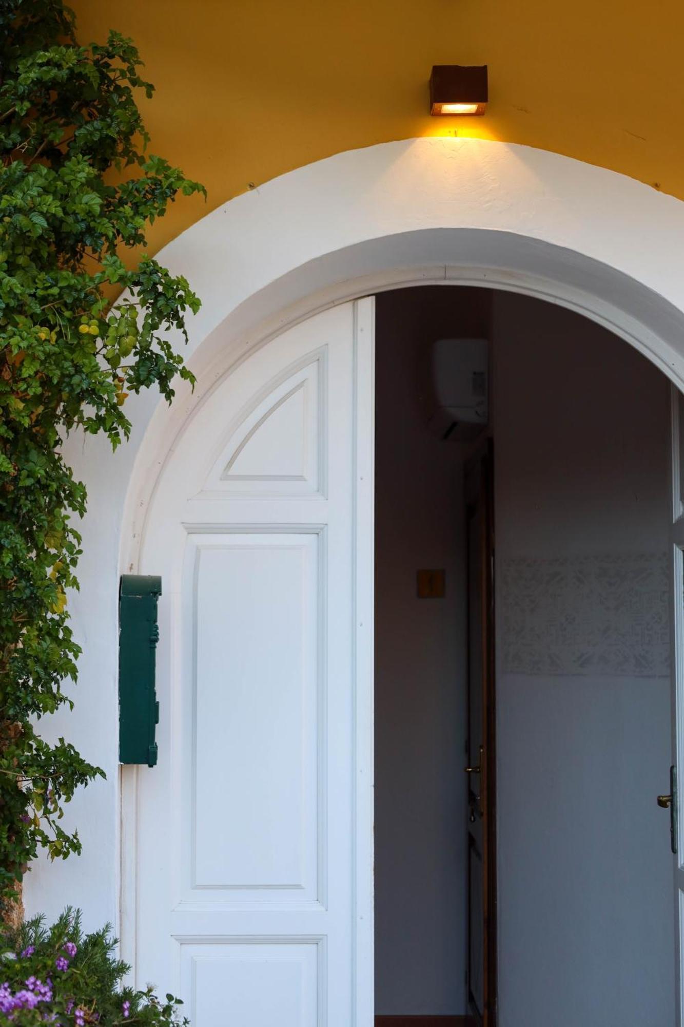 Boutique Hotel Sant'Andrea & Relais San Pantaleo Buitenkant foto