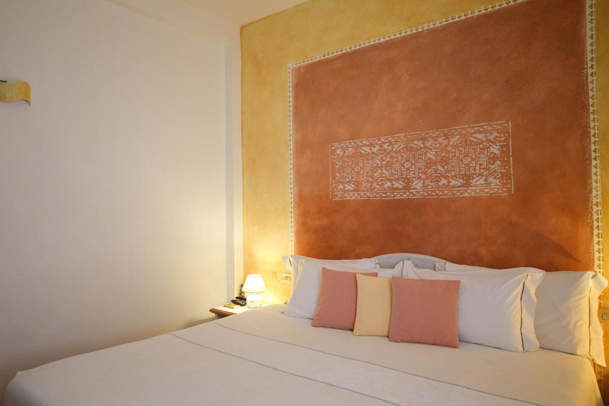 Boutique Hotel Sant'Andrea & Relais San Pantaleo Buitenkant foto