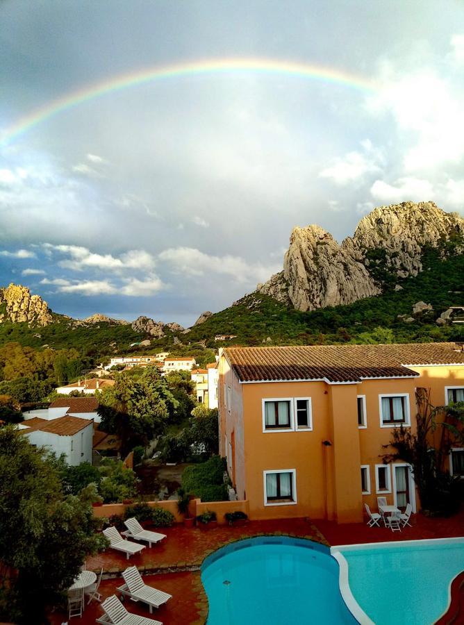 Boutique Hotel Sant'Andrea & Relais San Pantaleo Buitenkant foto