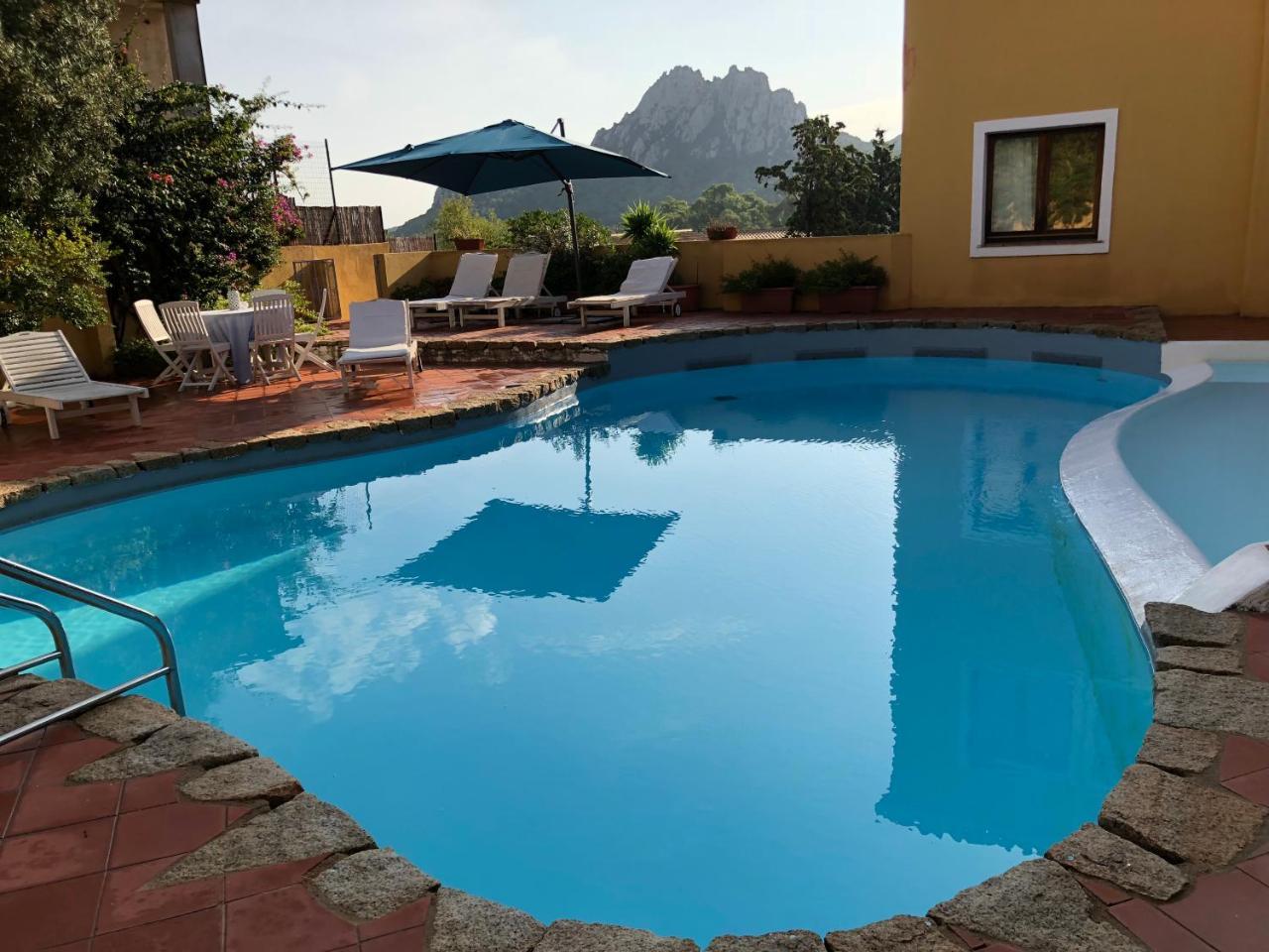 Boutique Hotel Sant'Andrea & Relais San Pantaleo Buitenkant foto
