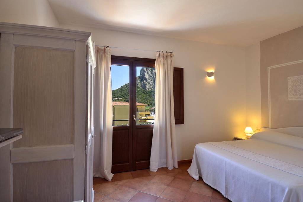 Boutique Hotel Sant'Andrea & Relais San Pantaleo Kamer foto